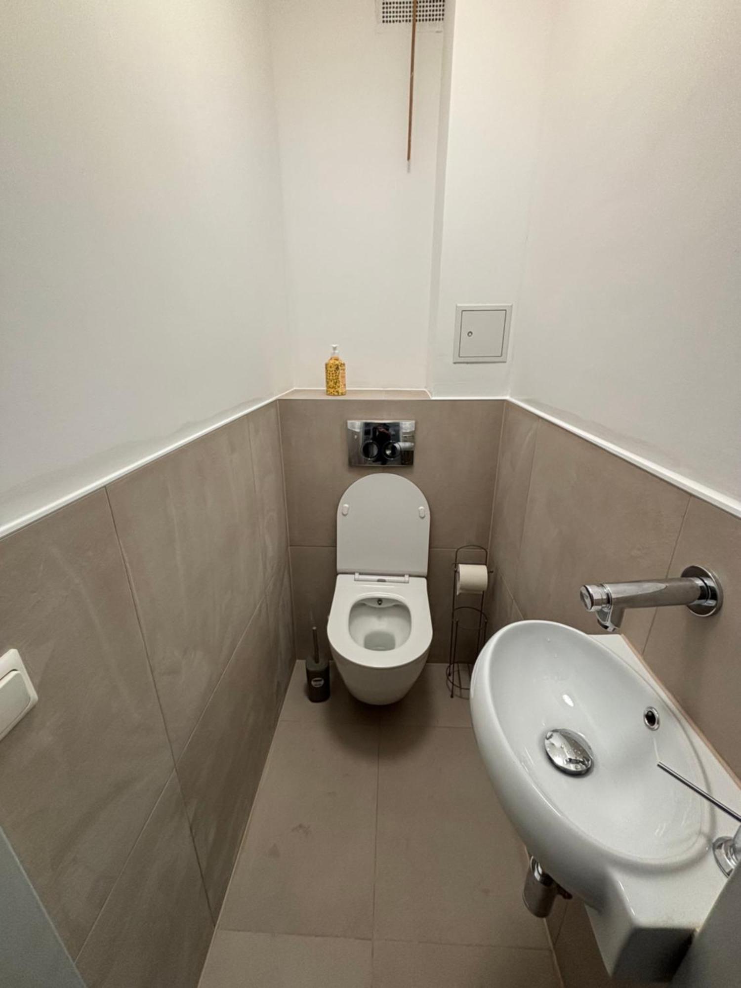 Cozy 2-bedroom Retreat Near Subway And Center * Wien