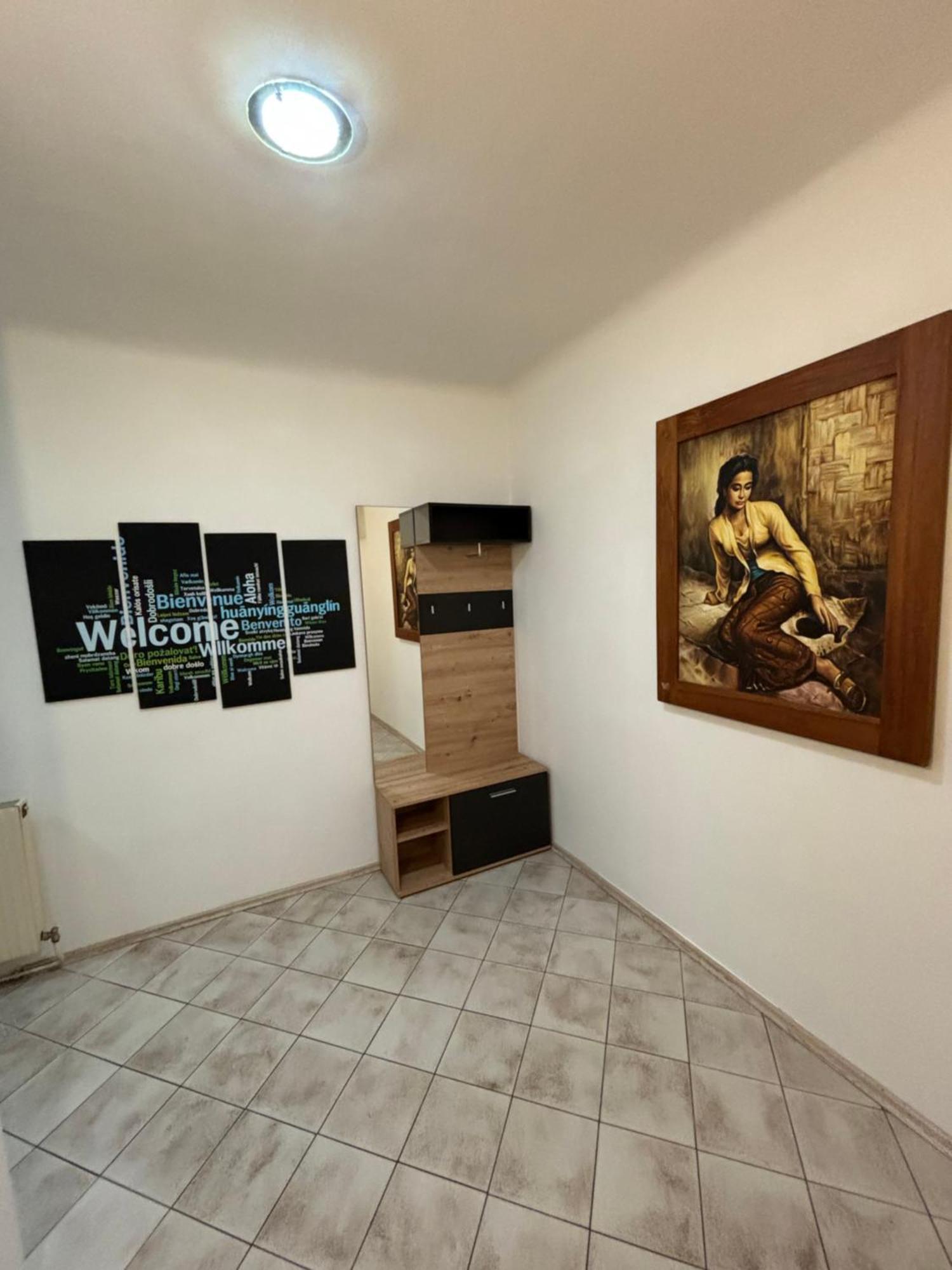 Cozy 2-bedroom Retreat Near Subway And Center